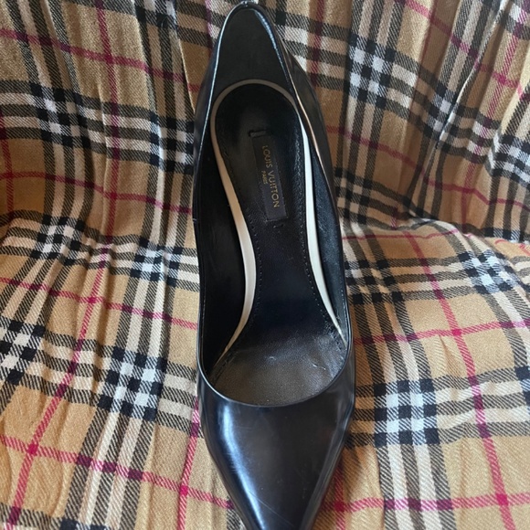 Authentic Louis Vuitton Eyeline Heels Pointy Toe - Picture 9 of 9